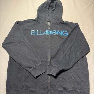 Vintage Y2K Billabong Graphic Skater Zip Up Hoodie